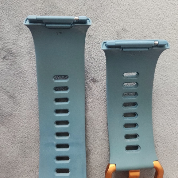 Fitbit Ionic Replacement Strap - Picture 5 of 6